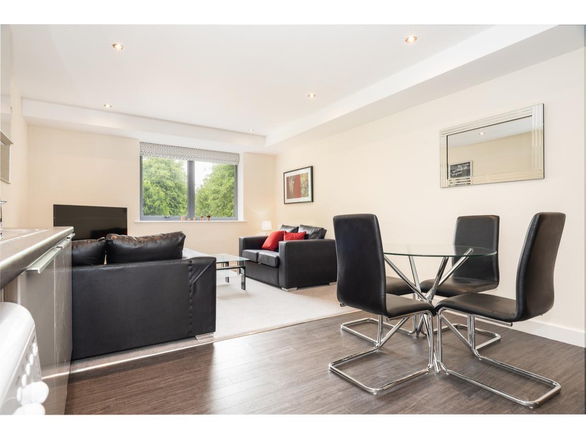 Stylish Flat Near The City Centre - Pass The Keys York Extérieur photo