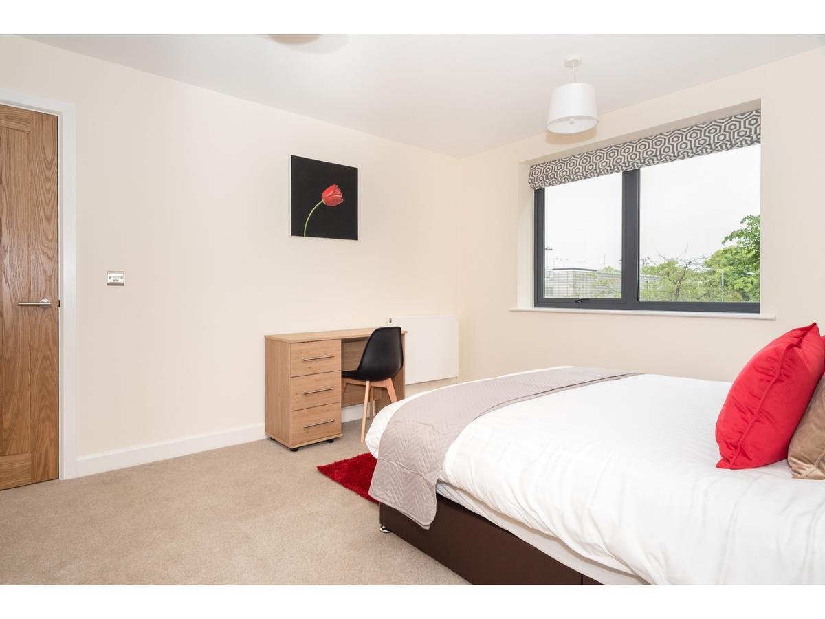 Stylish Flat Near The City Centre - Pass The Keys York Extérieur photo