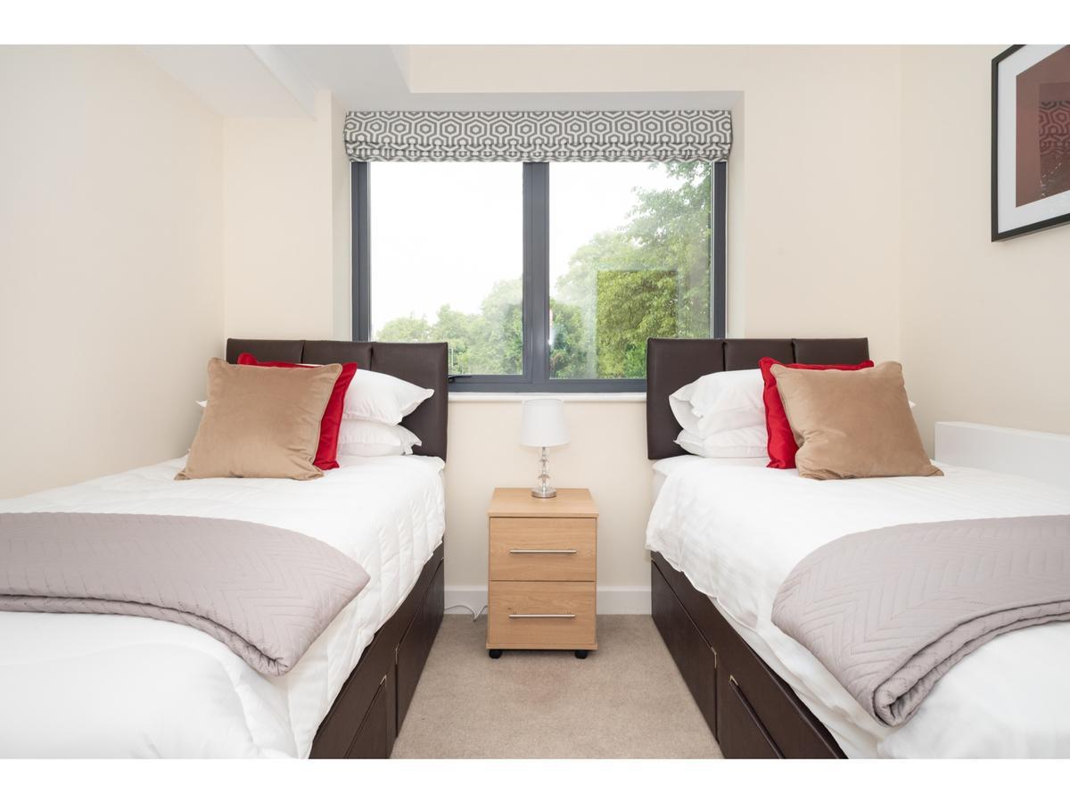 Stylish Flat Near The City Centre - Pass The Keys York Extérieur photo