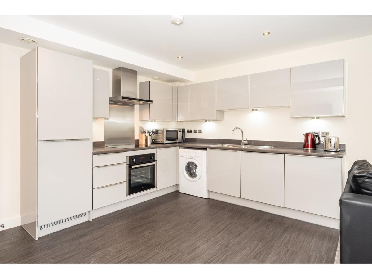 Stylish Flat Near The City Centre - Pass The Keys York Extérieur photo